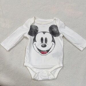 baby GAP Disney White and Black Mickey Mouse Bodysuit